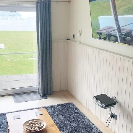 Holiday home Fistral - Stunning Sea Views, Swimming Pool Crantock